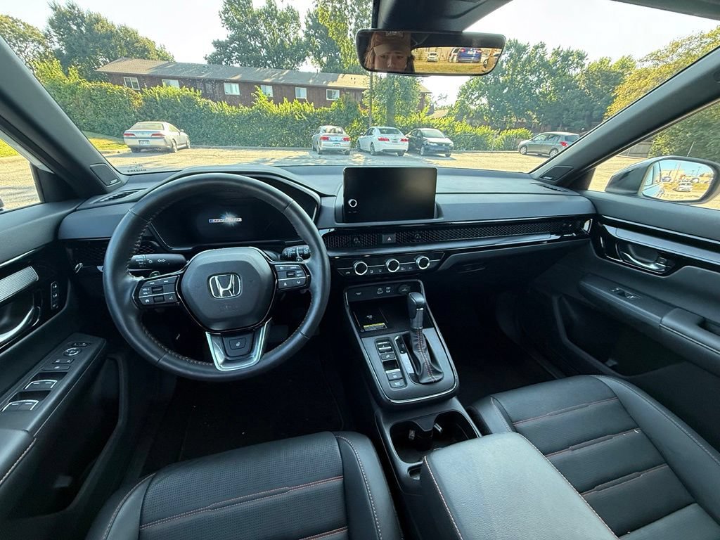 Used 2025 Honda CR-V Sport Touring image 15
