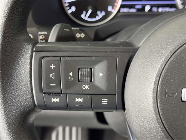 Used 2025 Nissan Pathfinder S image 22