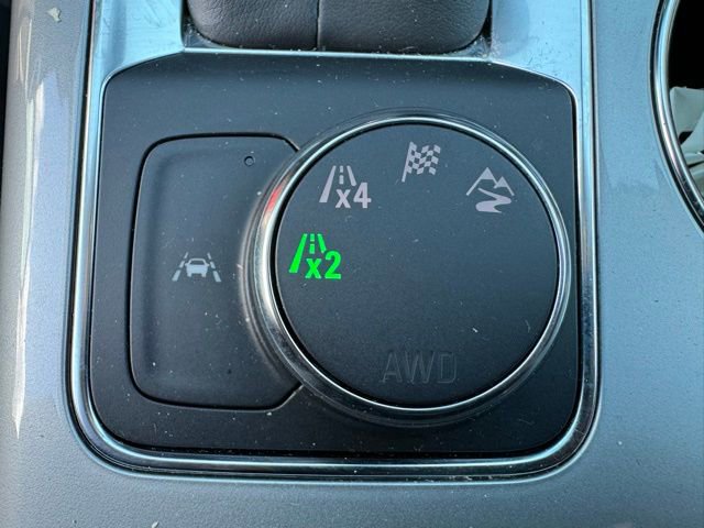 Used 2025 Chevrolet Blazer LT image 15