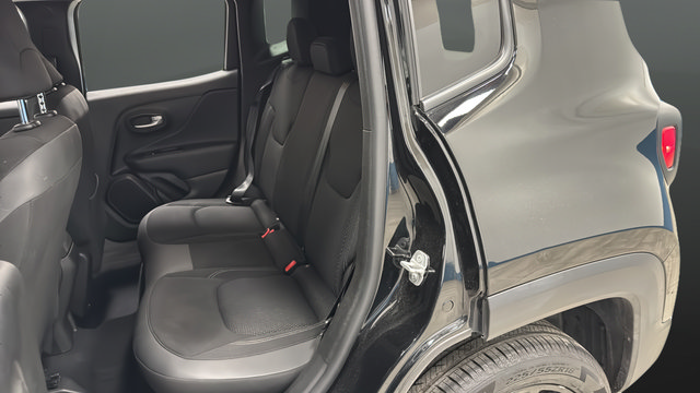 Used 2023 Jeep Renegade Altitude AWD/4WD image 22