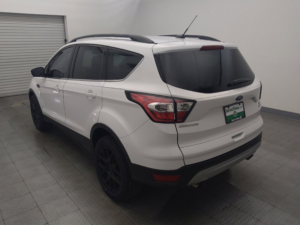 Used 2017 Ford Escape SE w/ Equipment Group 201A FWD image 5