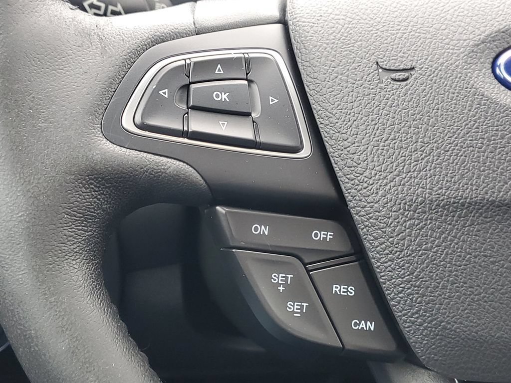 Used 2018 Ford Focus SEL w/ Cold Weather Package FWD image 17