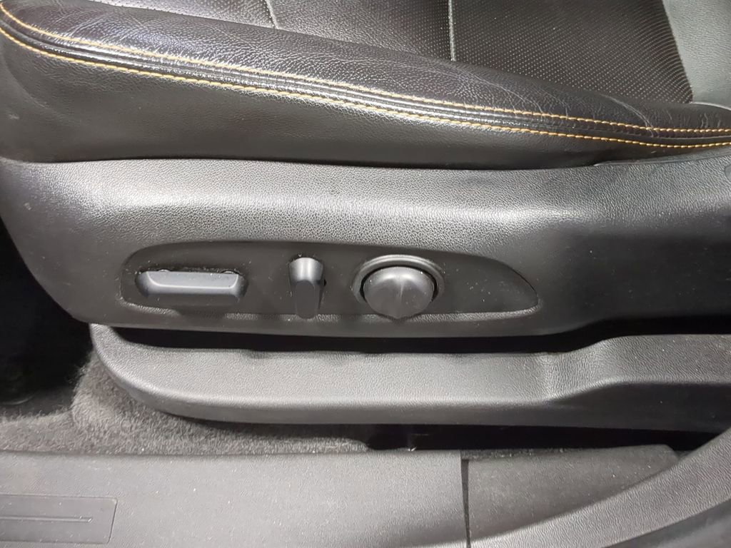 Used 2020 GMC Terrain SLT w/ Preferred Package FWD image 21
