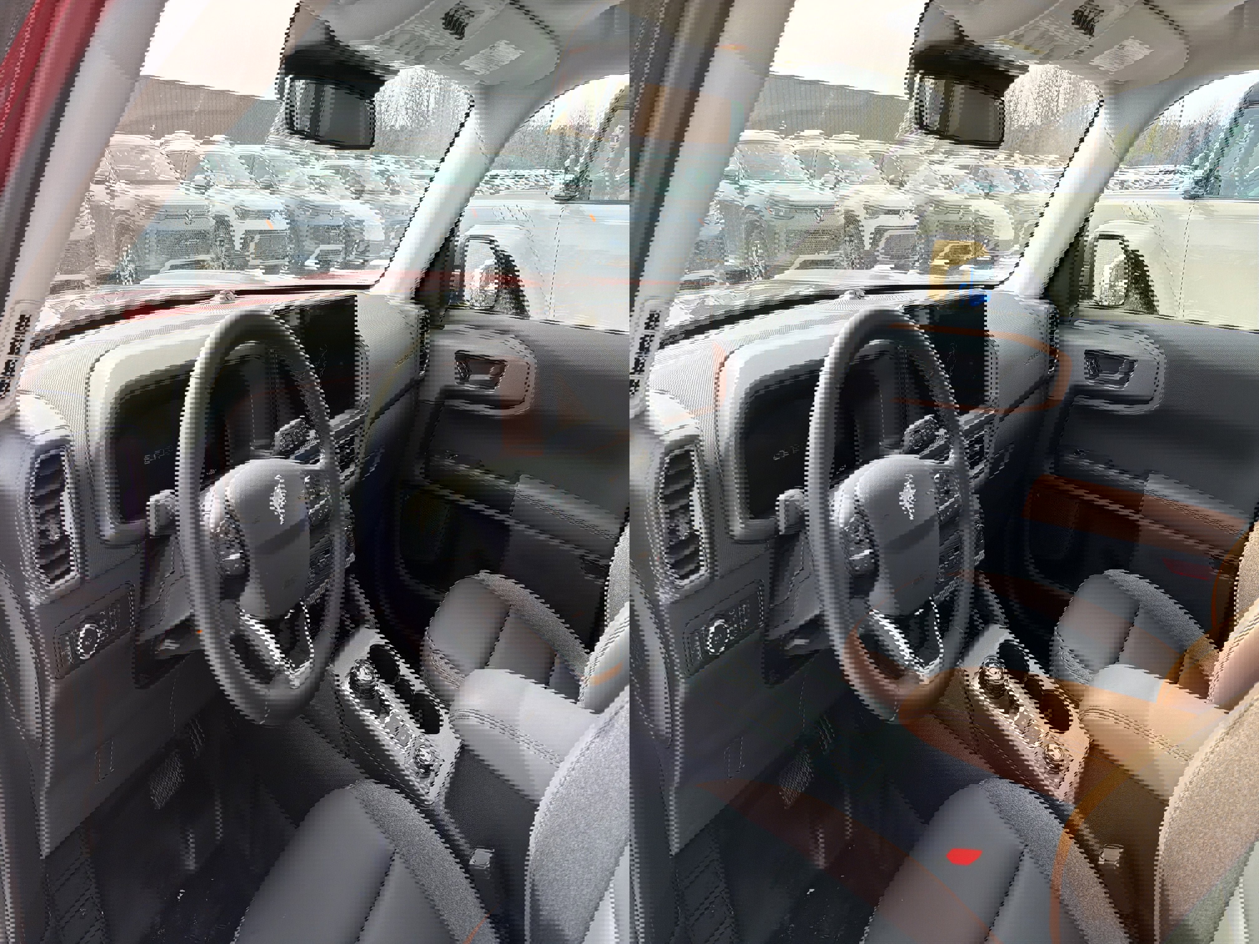 Used 2025 Ford Bronco Sport Outer Banks w/ Sasquatch Outer Banks Package image 8