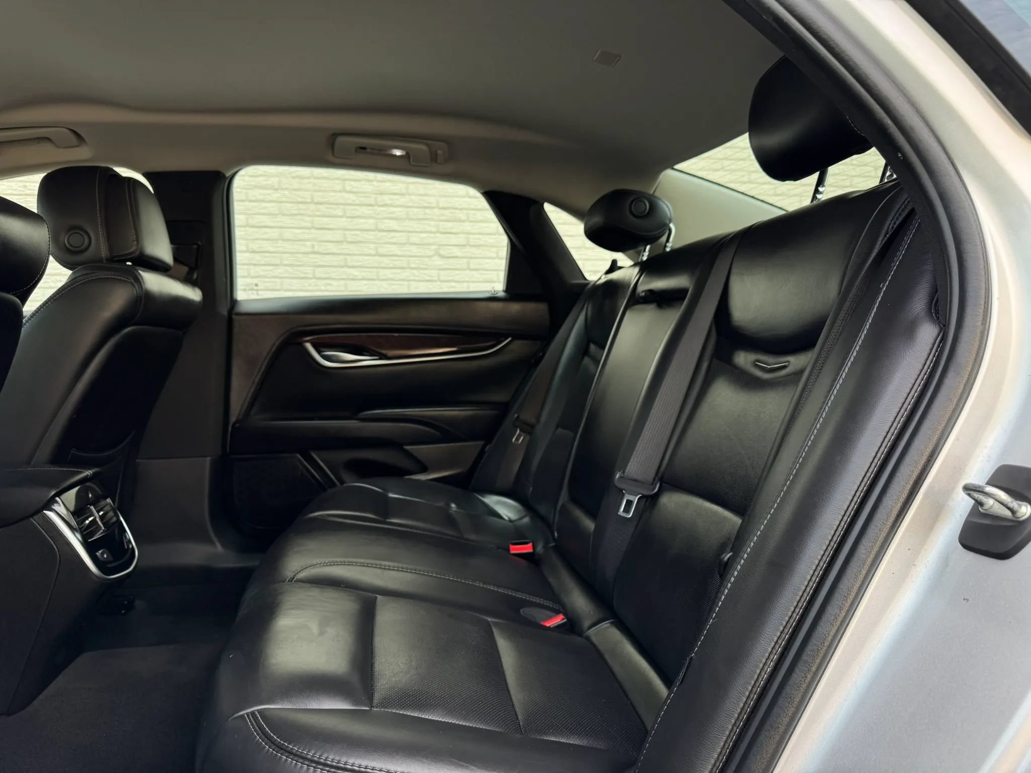Used 2013 Cadillac XTS Luxury w/ Driver Awareness Package FWD image 19