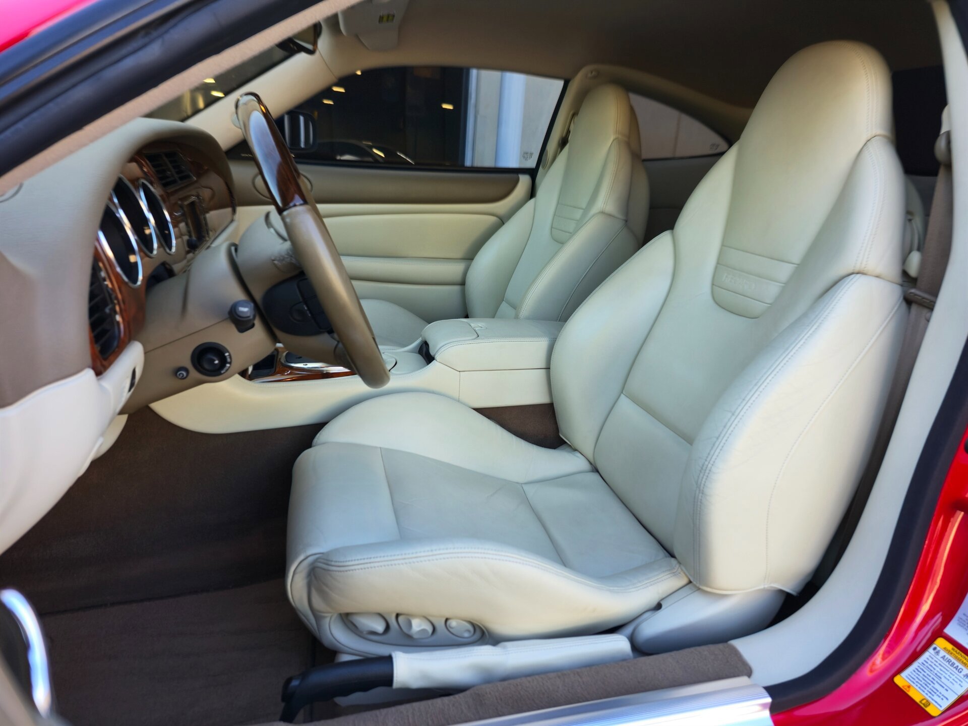 Used 2005 Jaguar XK8 Coupe RWD image 15
