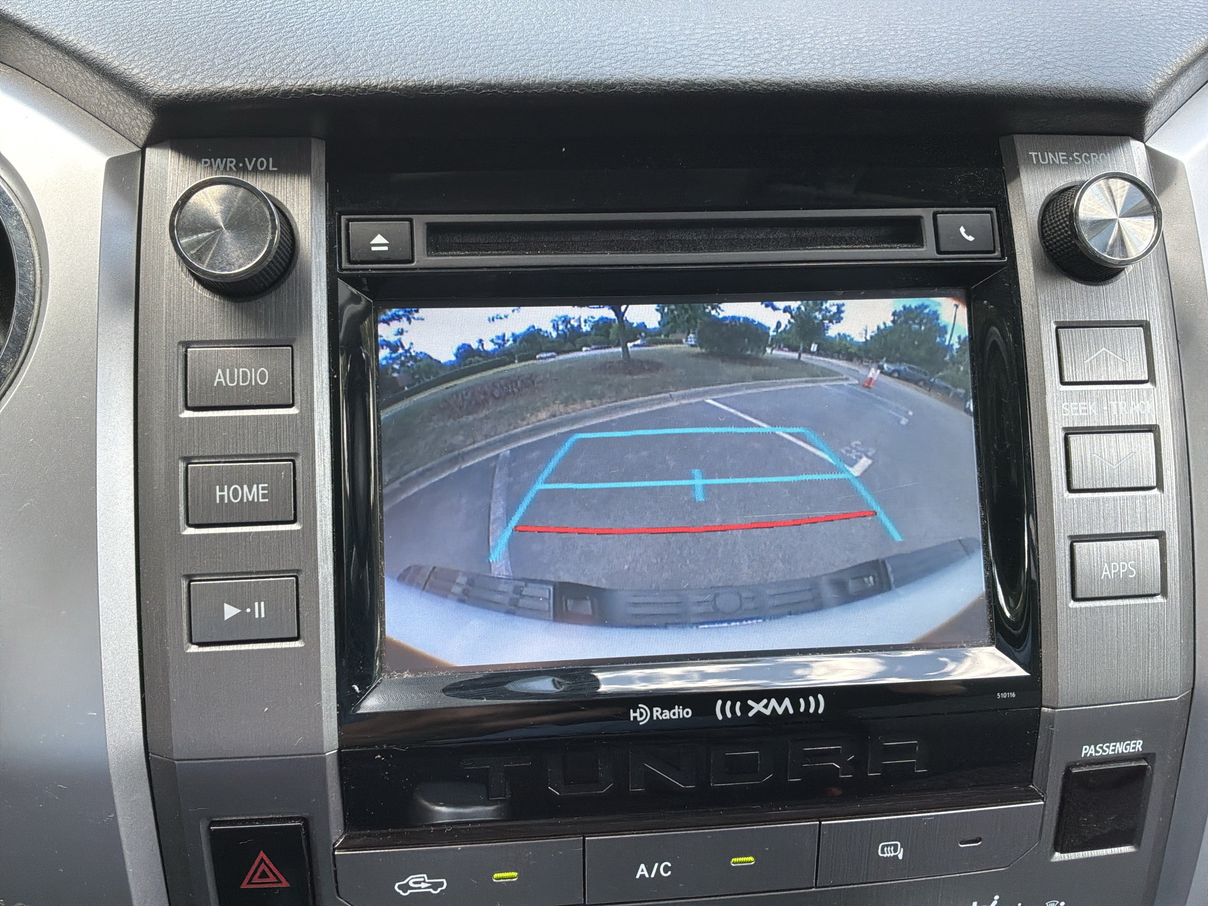Used 2016 Toyota Tundra SR5 w/ SR5 Upgrade Package RWD image 25