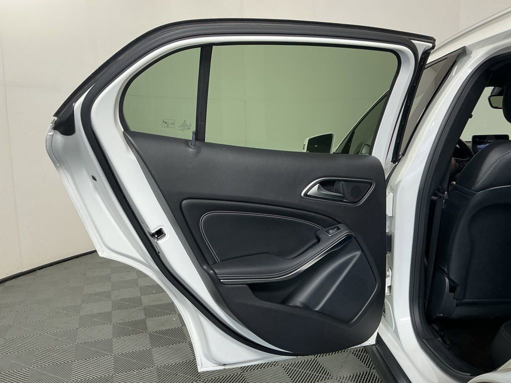 Used 2020 Mercedes-Benz GLA 250 image 24