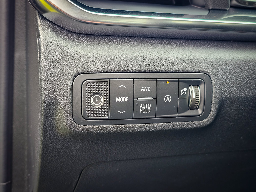 New 2027 GMC Terrain Elevation w/ Elevation Premium Package AWD/4WD image 15