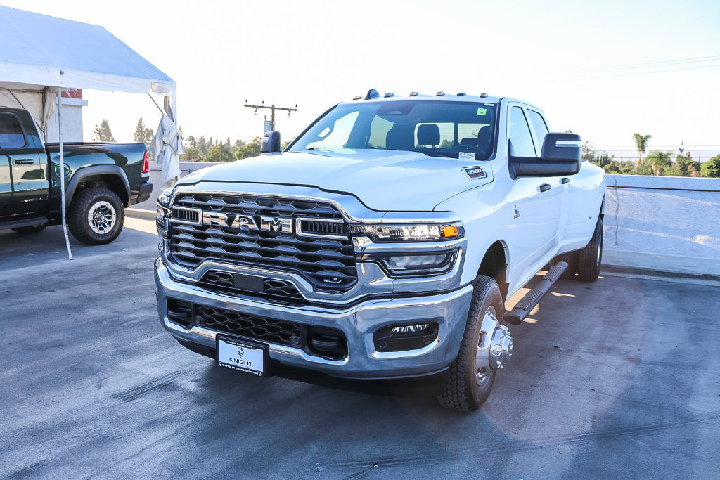 New 2026 RAM 3500 Tradesman AWD/4WD image 4