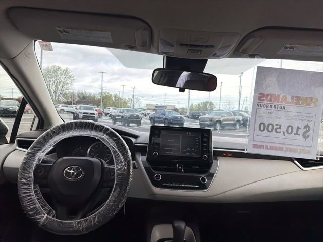 Used 2020 Toyota Corolla LE image 12