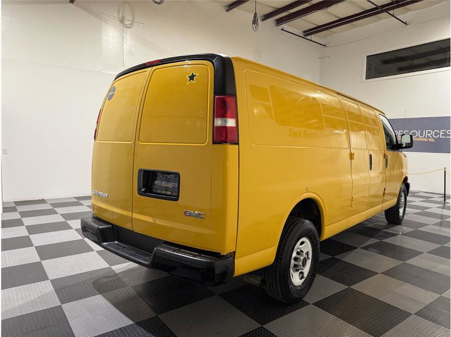 Used 2018 GMC Savana 2500 Extended w/ Driver Convenience Package image 5