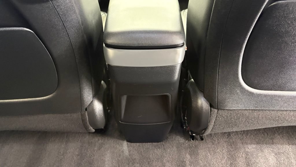 Used 2025 Kia EV6 Light AWD/4WD image 32