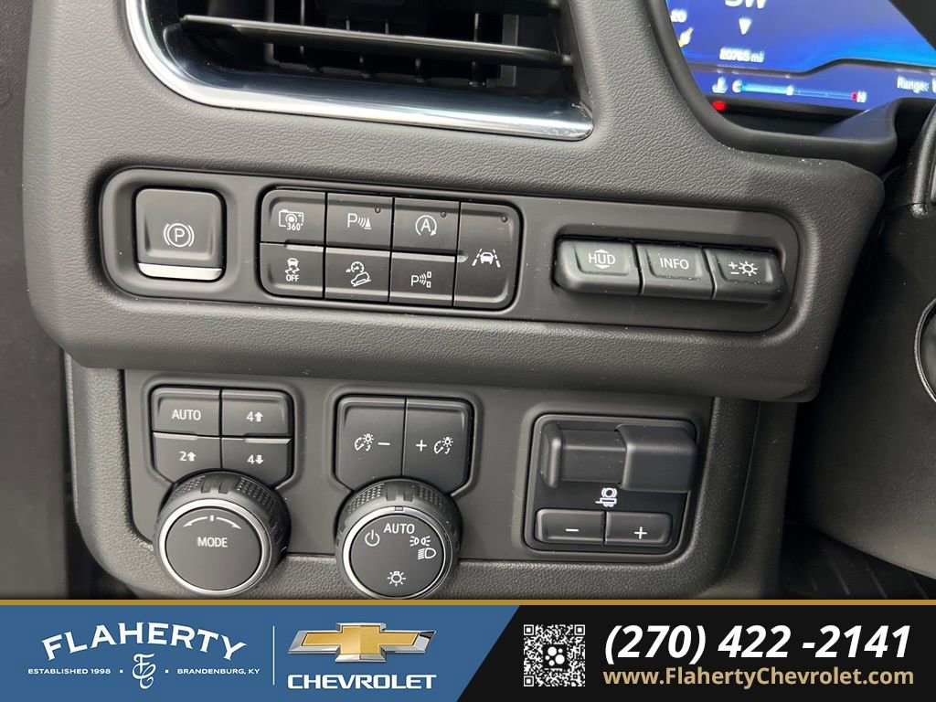 Used 2023 Chevrolet Tahoe Premier w/ Advanced Technology Package image 25