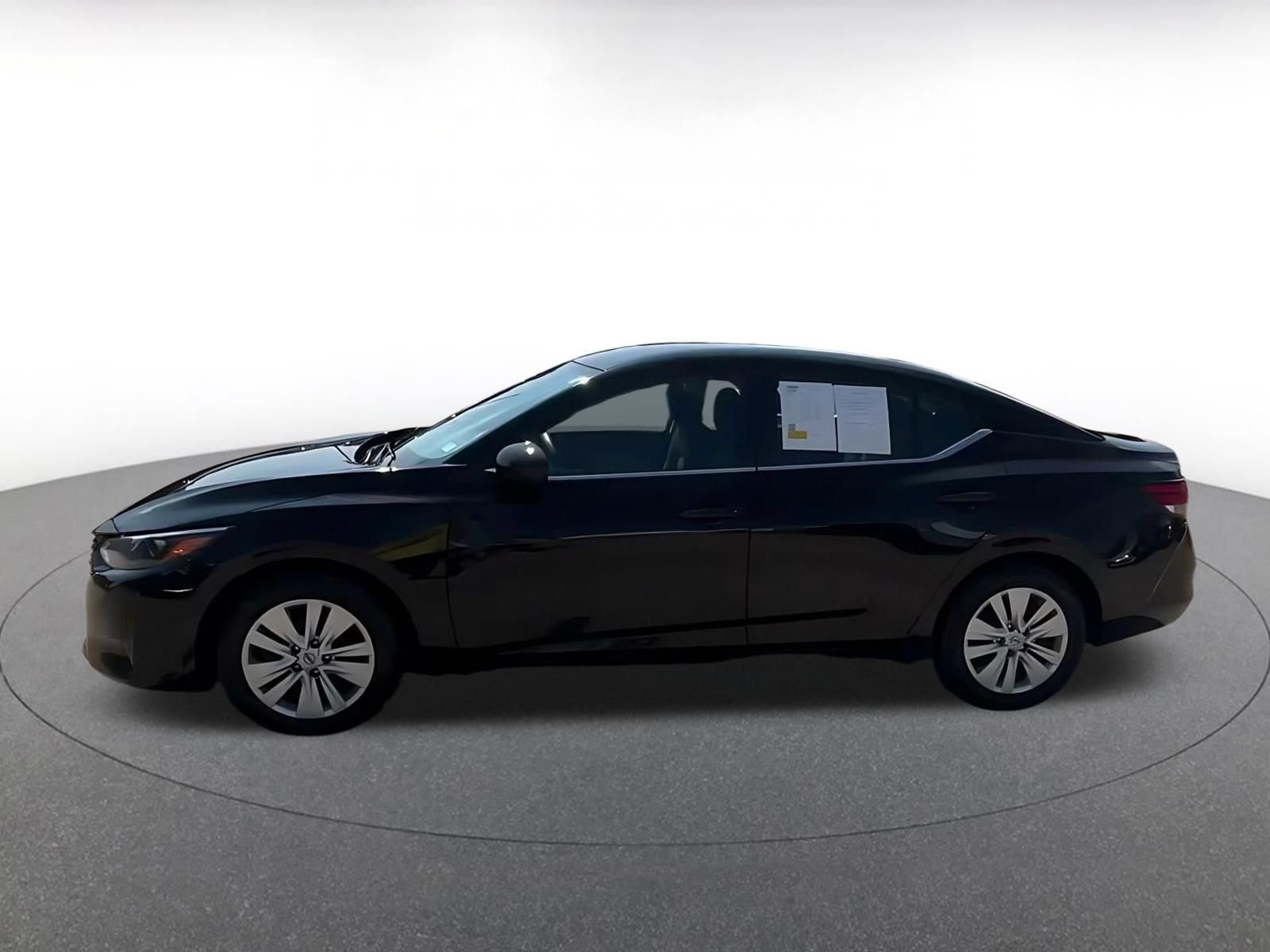 Used 2025 Nissan Sentra S FWD image 7