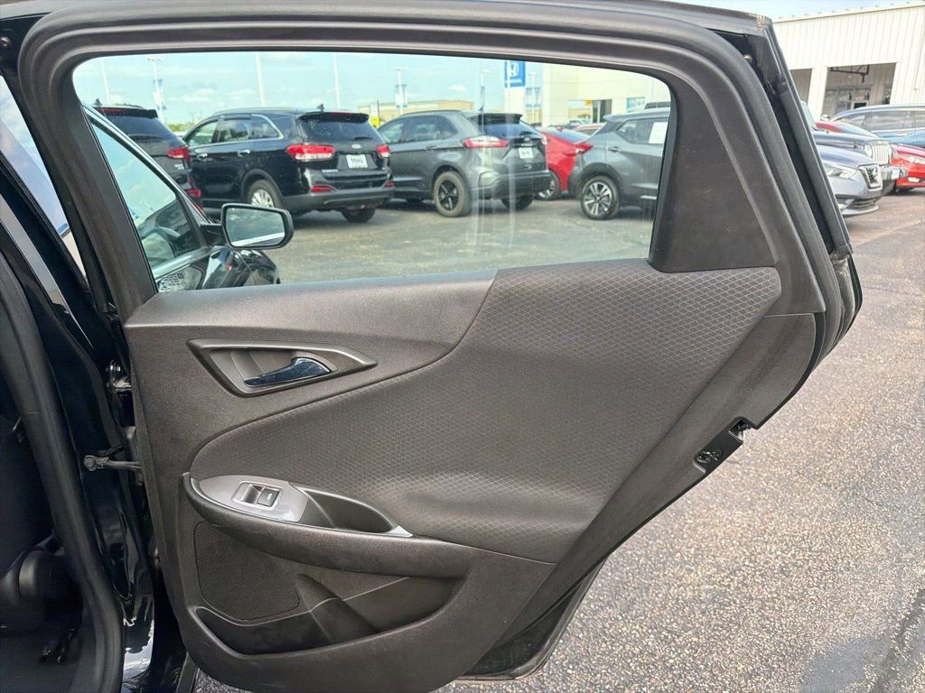 Used 2023 Chevrolet Malibu LT image 25