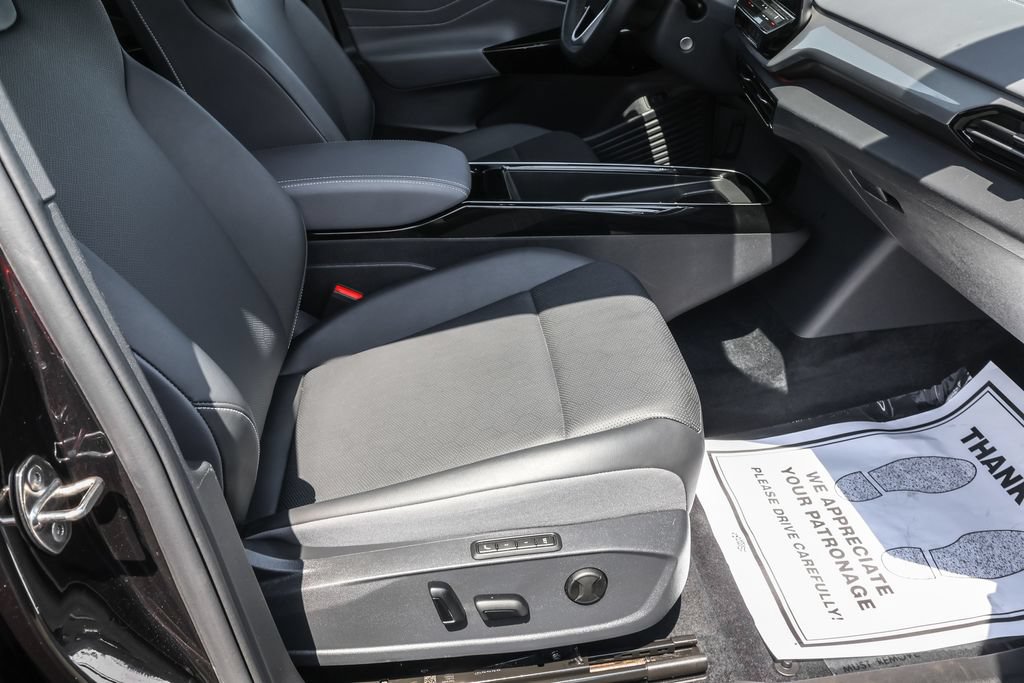 Certified 2023 Volkswagen ID.4 Pro S AWD/4WD image 38