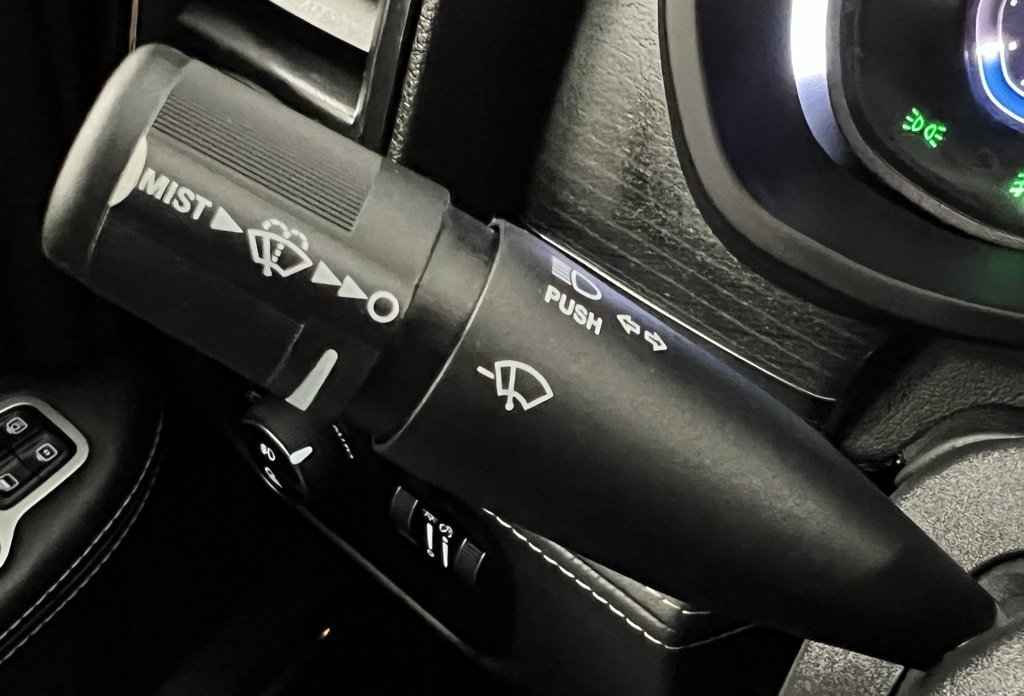 Used 2024 RAM 2500 Limited image 35