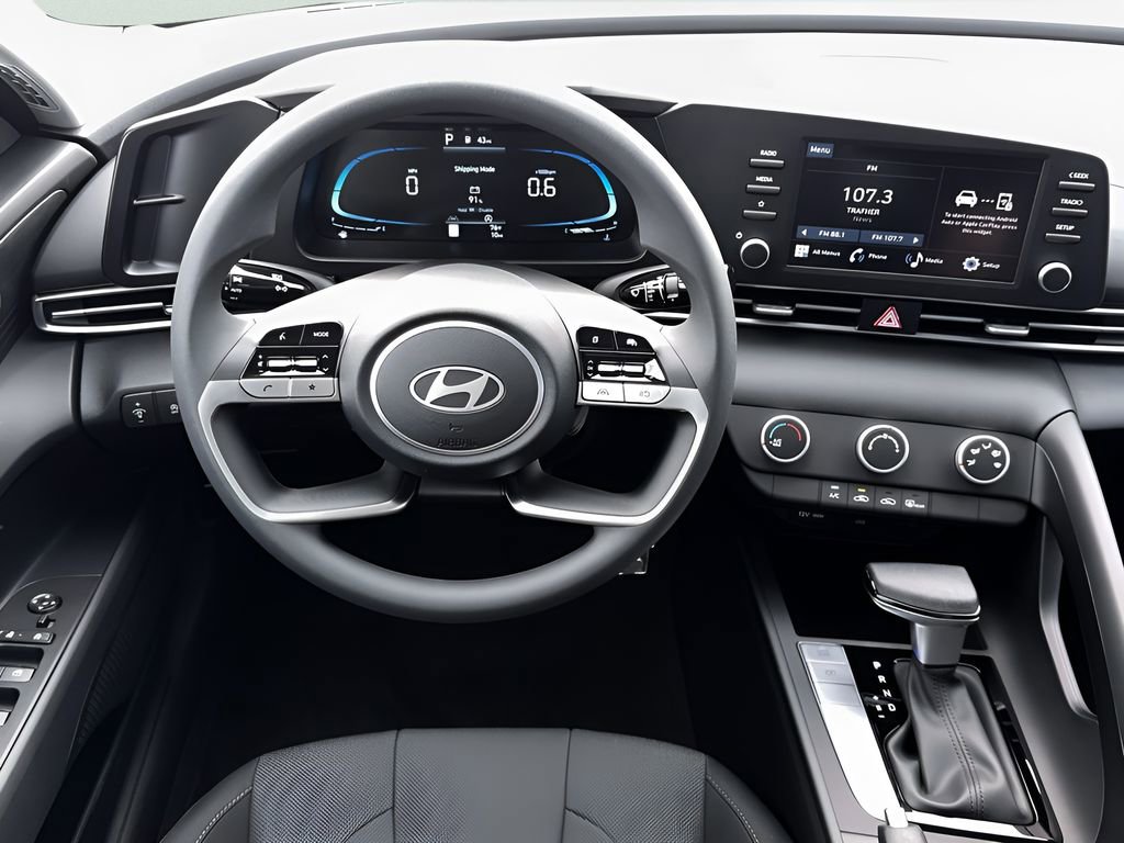 Used 2026 Hyundai Elantra SE w/ Cargo Package FWD image 16