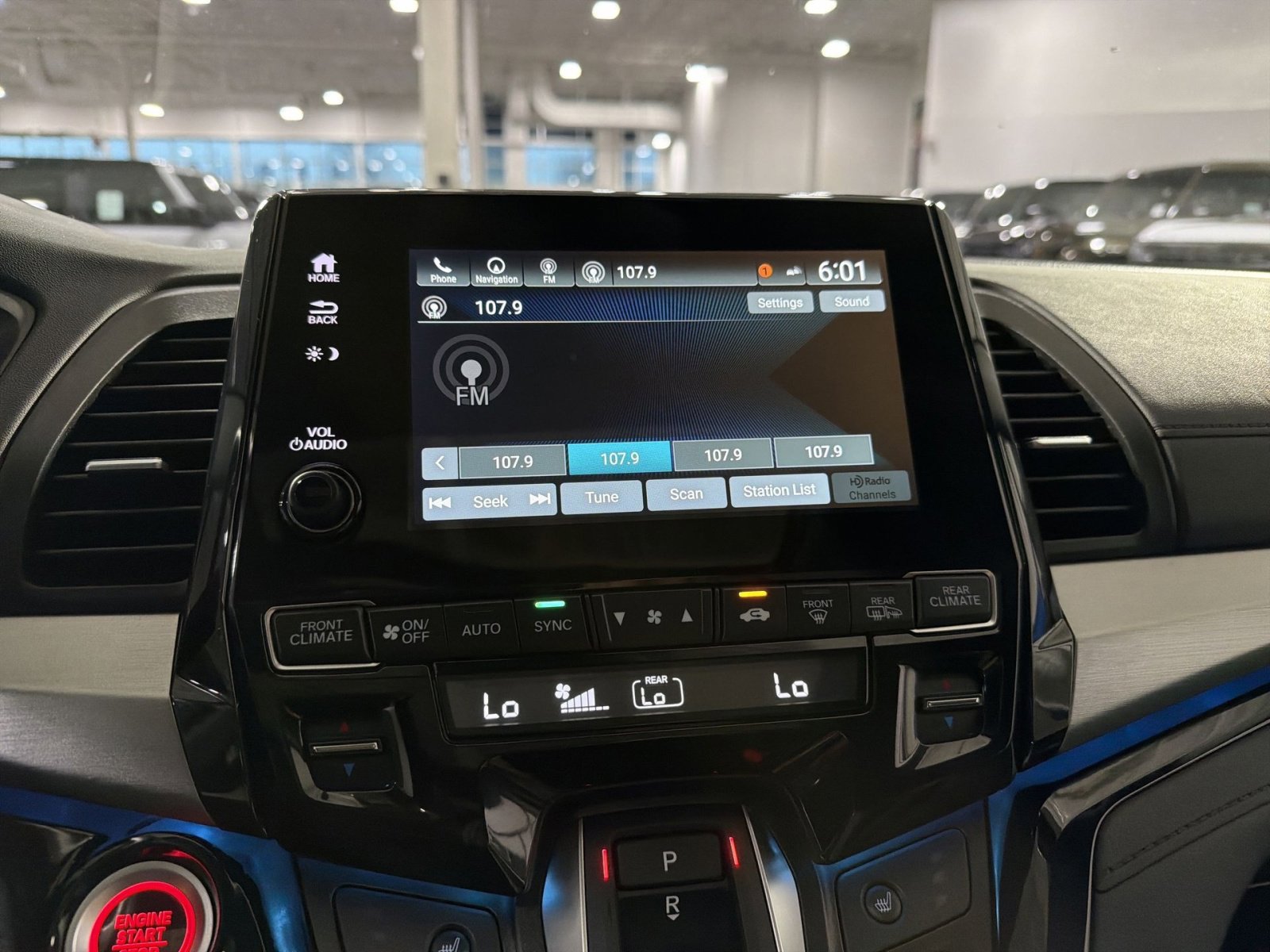 Used 2023 Honda Odyssey Touring image 39