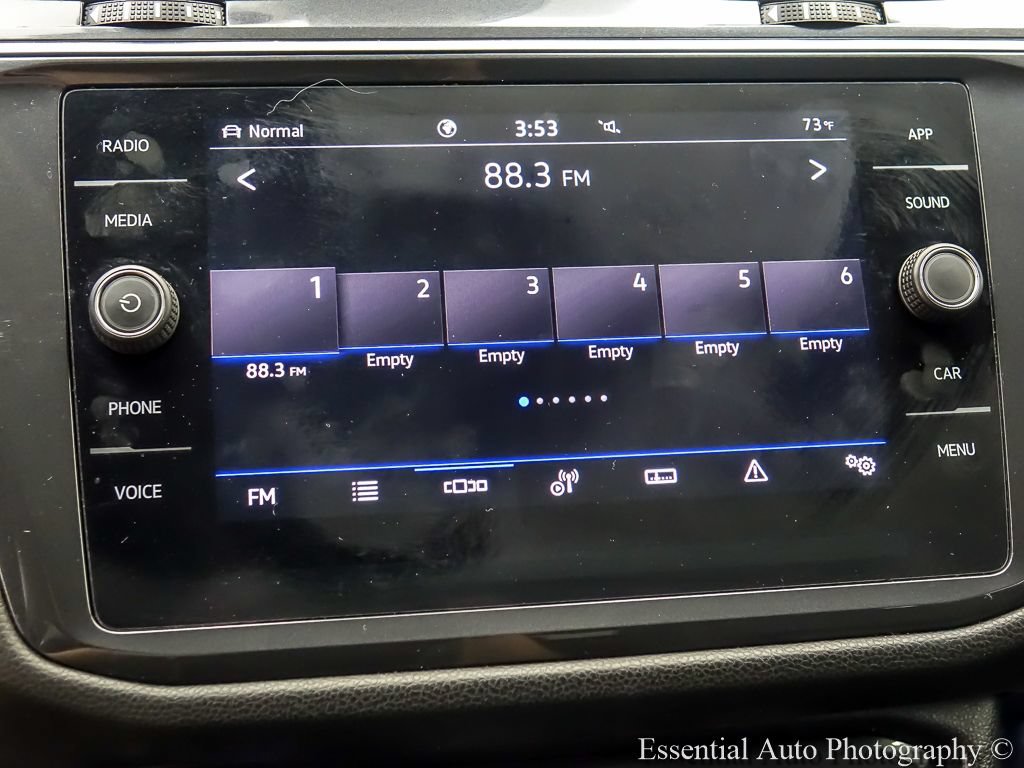 Used 2022 Volkswagen Tiguan SE AWD/4WD image 15