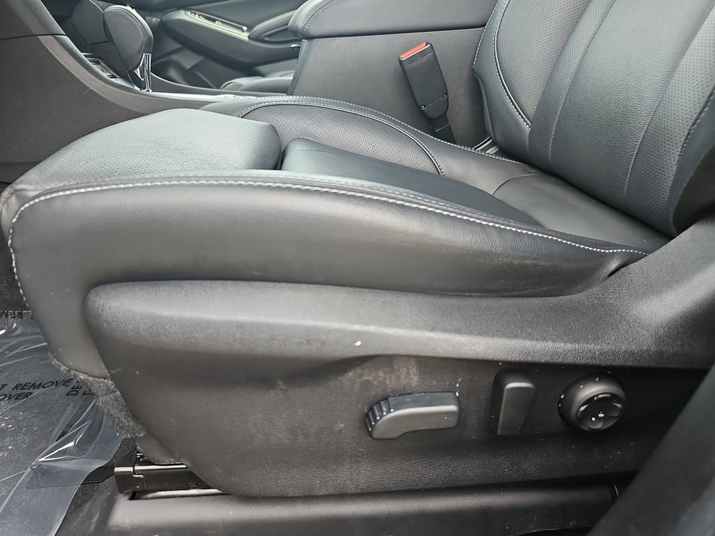 Used 2023 Subaru Ascent Limited AWD/4WD image 31