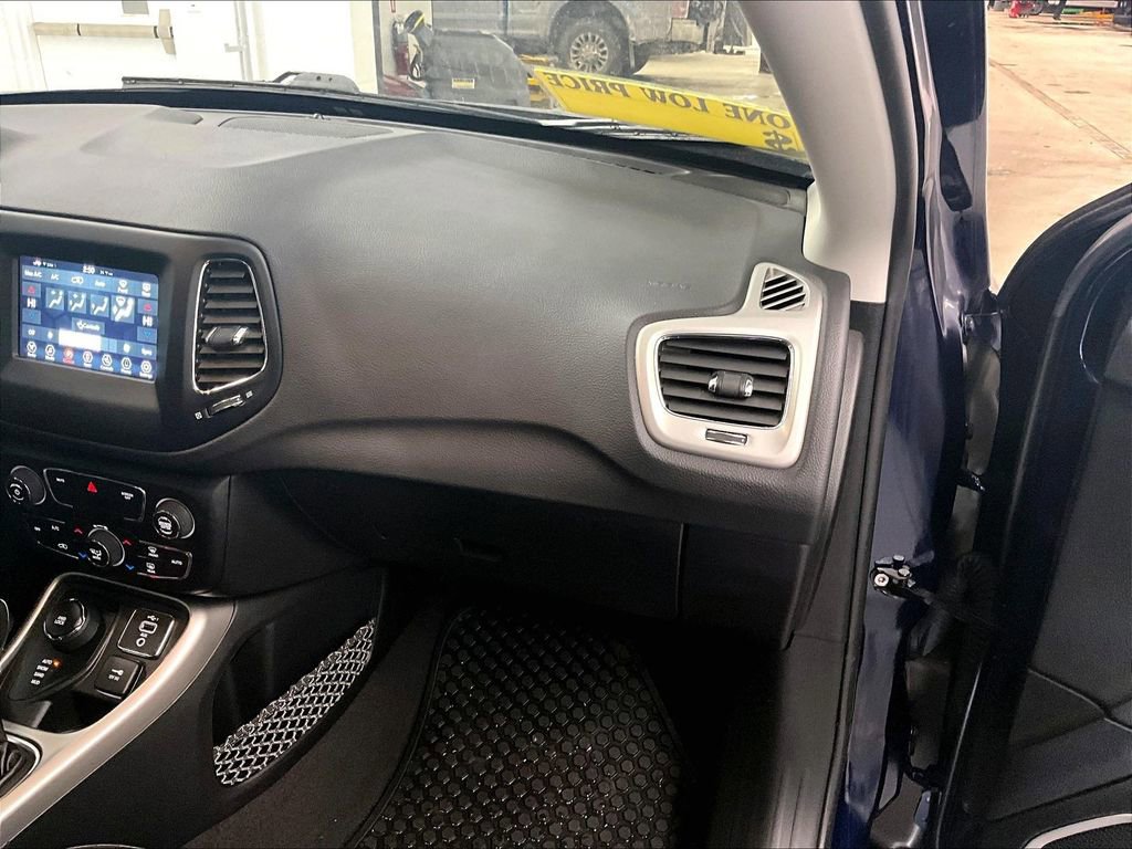 Used 2021 Jeep Compass Latitude w/ Convenience Group image 13