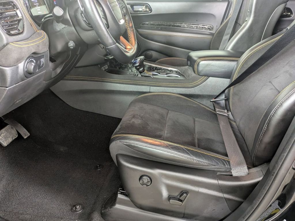 Certified 2023 Dodge Durango R/T w/ Hemi Orange Plus Package image 12