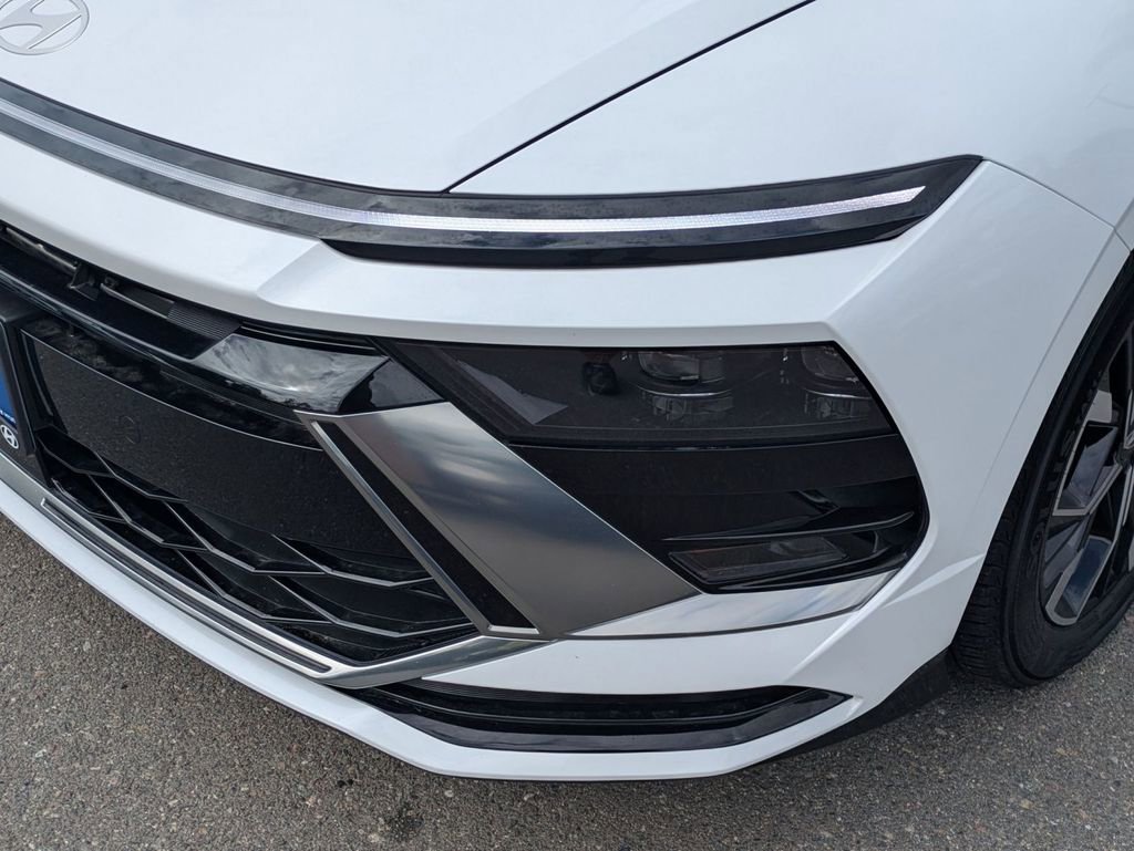 Certified 2025 Hyundai Sonata SEL image 9