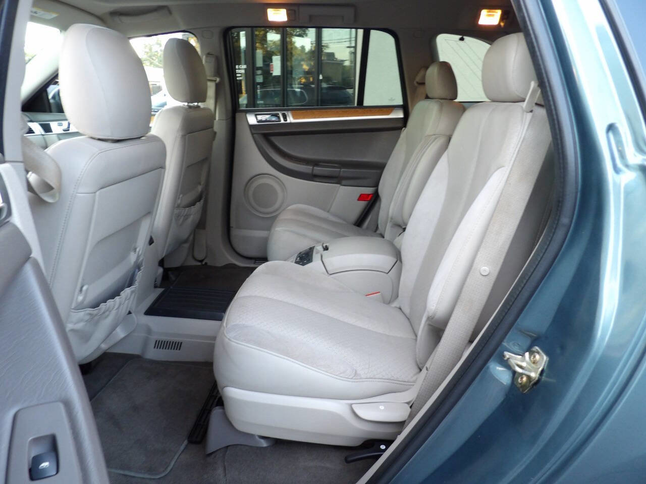 Used 2006 Chrysler Pacifica Limited image 9