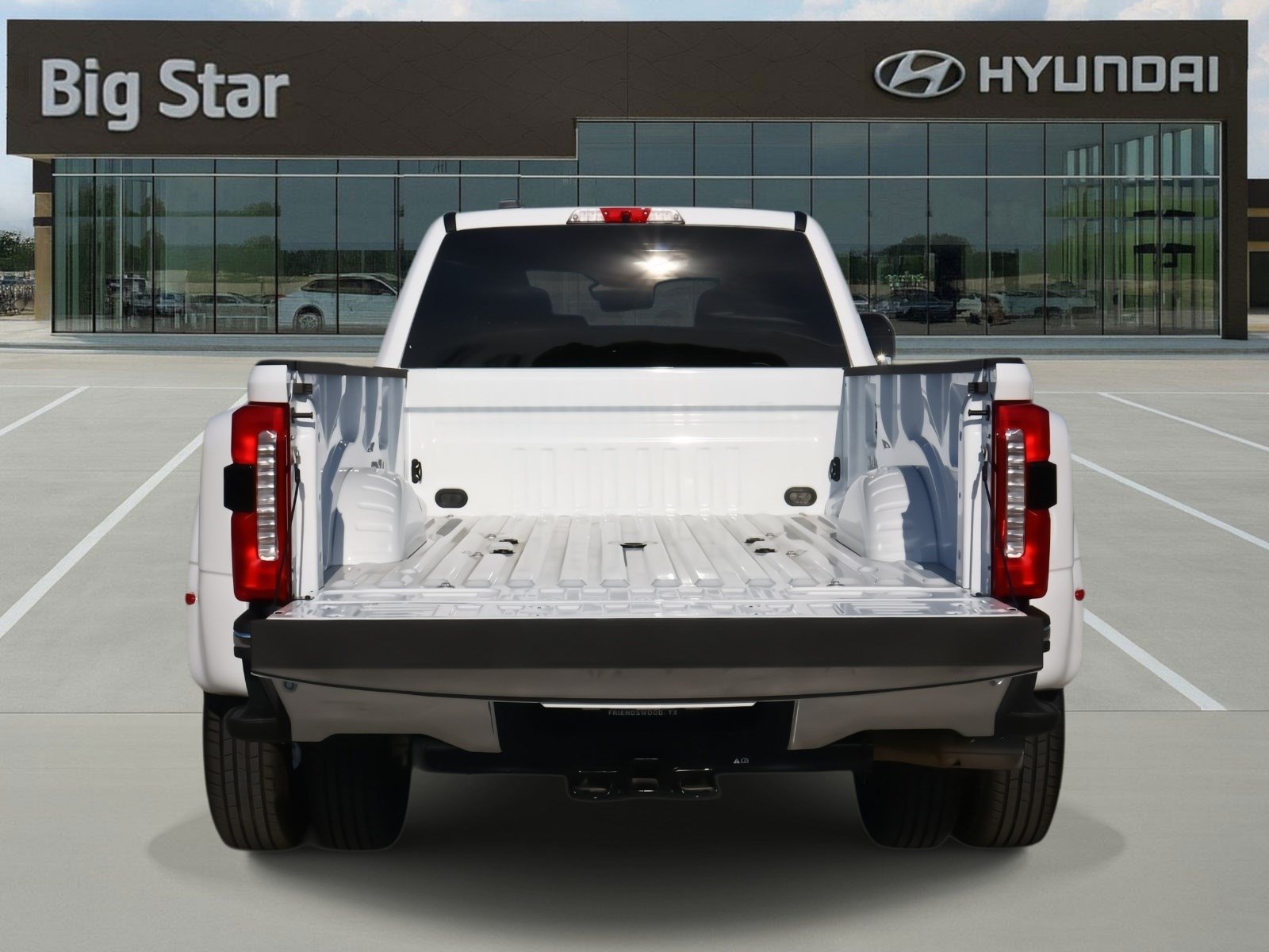 Used 2026 Ford F350 Lariat AWD/4WD image 11