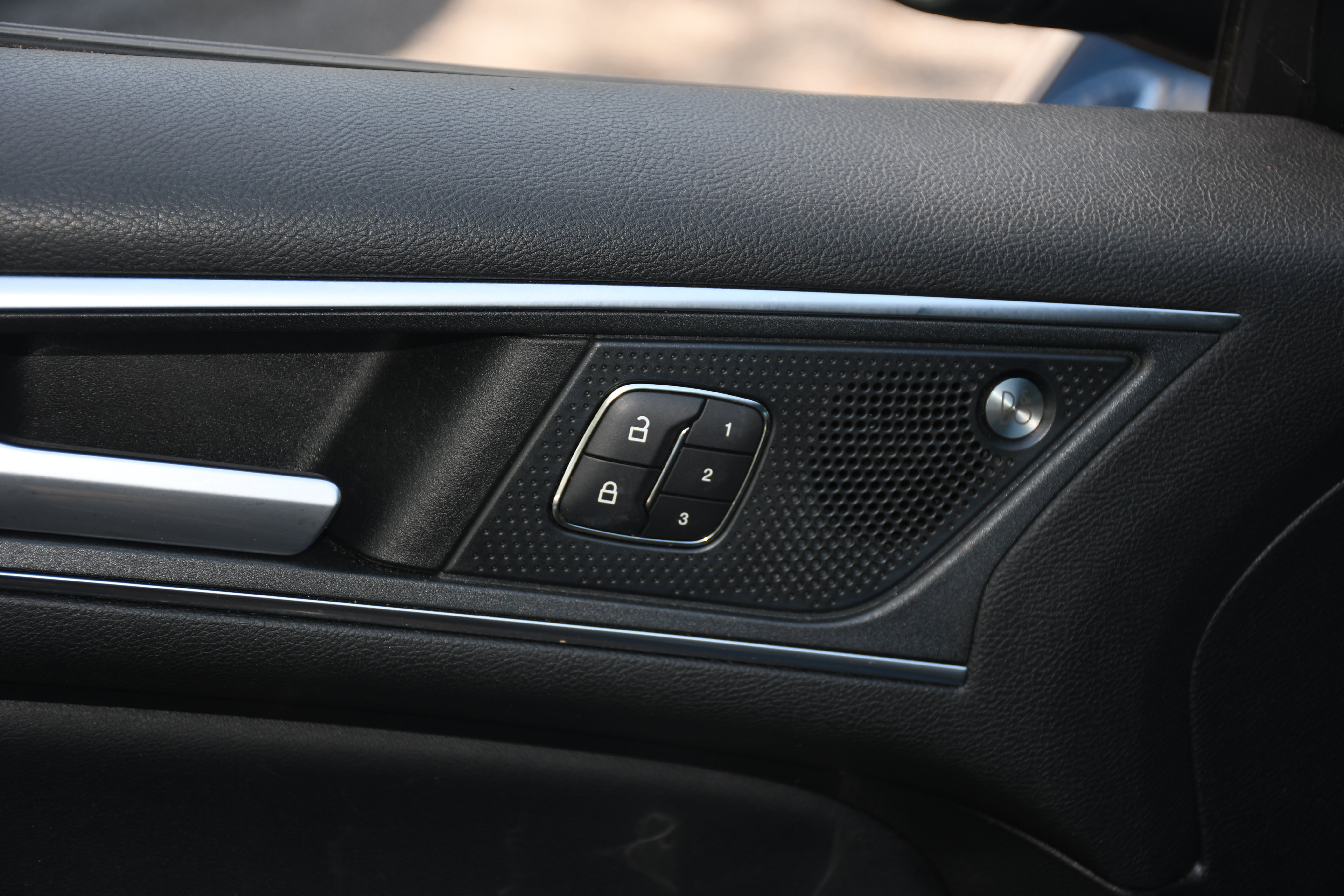 Used 2020 Ford Edge ST w/ Equipment Group 401A AWD/4WD image 15