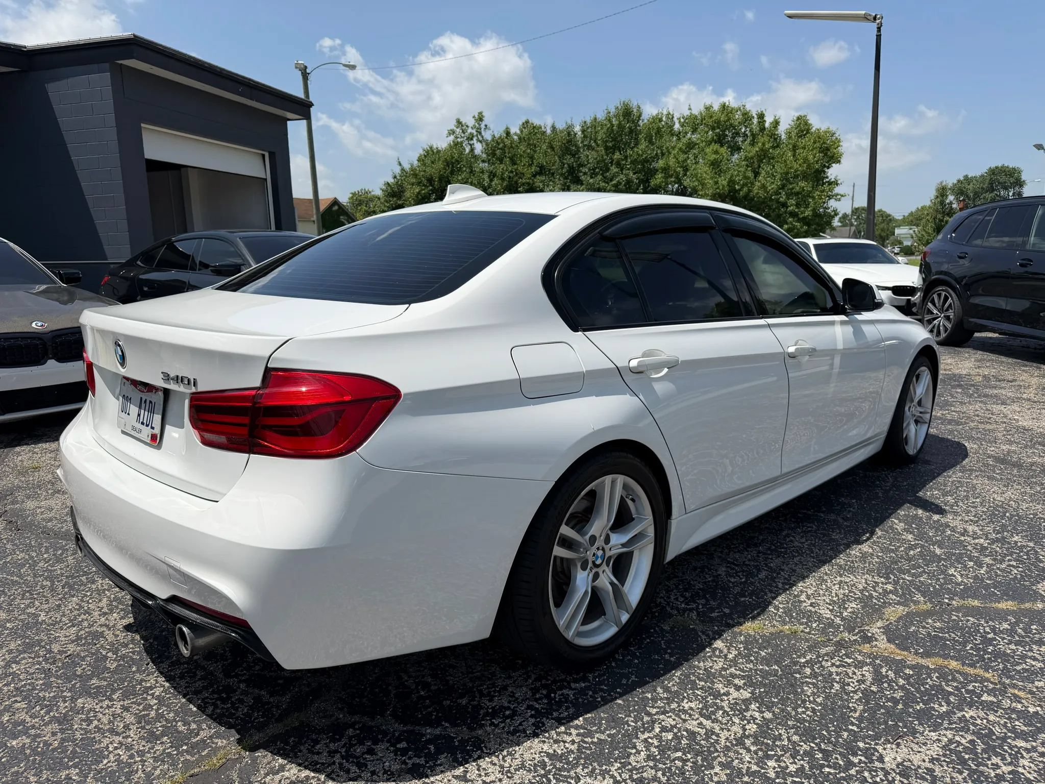 Used 2017 BMW 340i Sedan RWD image 9