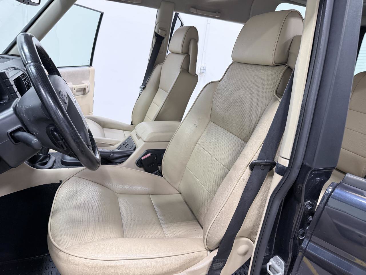 Used 2004 Land Rover Discovery S AWD/4WD image 29