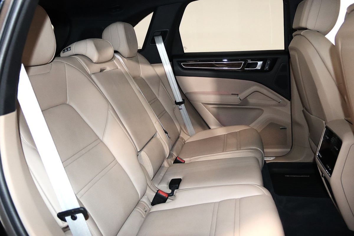 Used 2022 Porsche Cayenne Platinum Edition AWD/4WD image 70