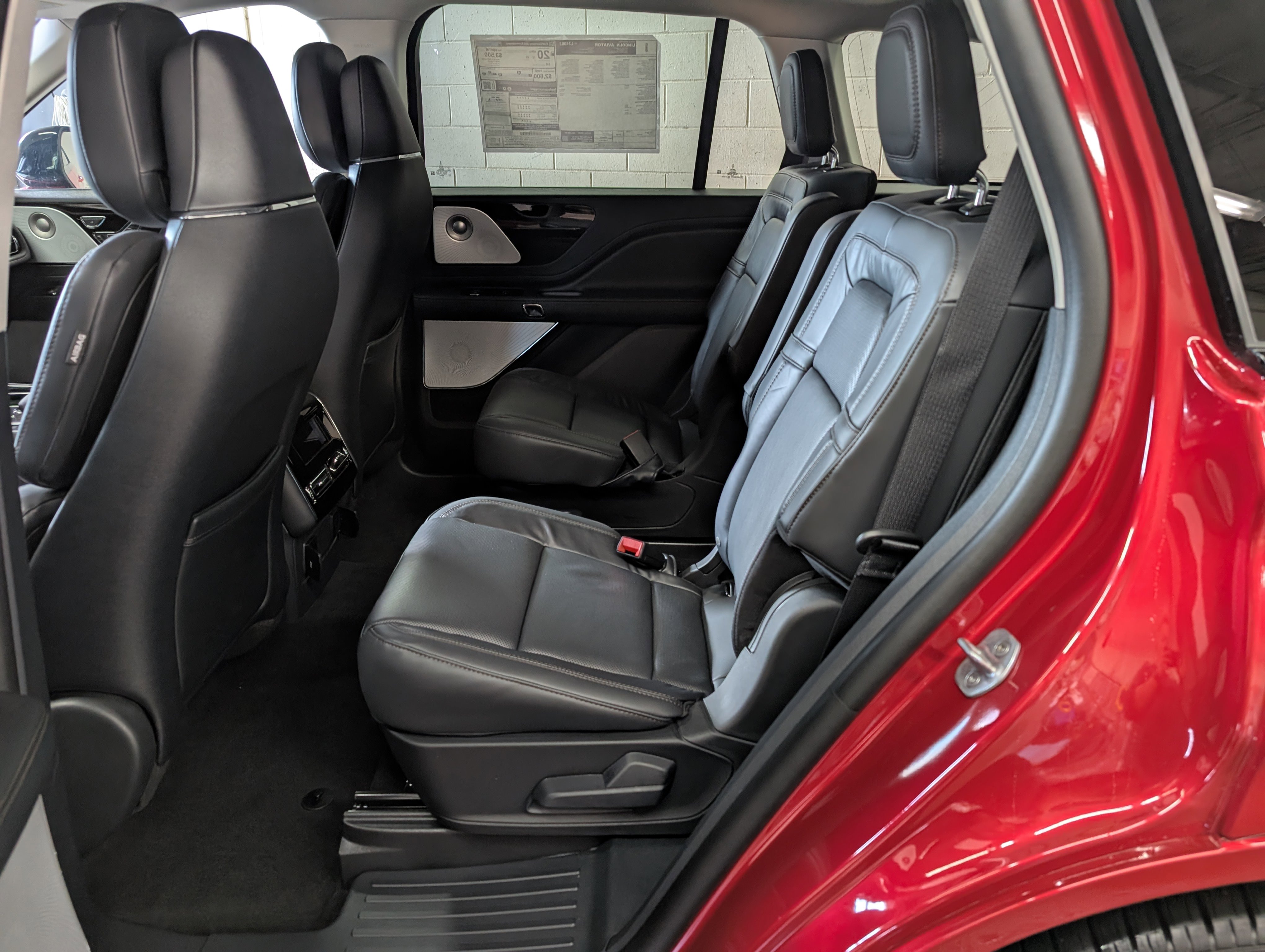 New 2025 Lincoln Aviator Reserve w/ Equipment Group 201A image 8