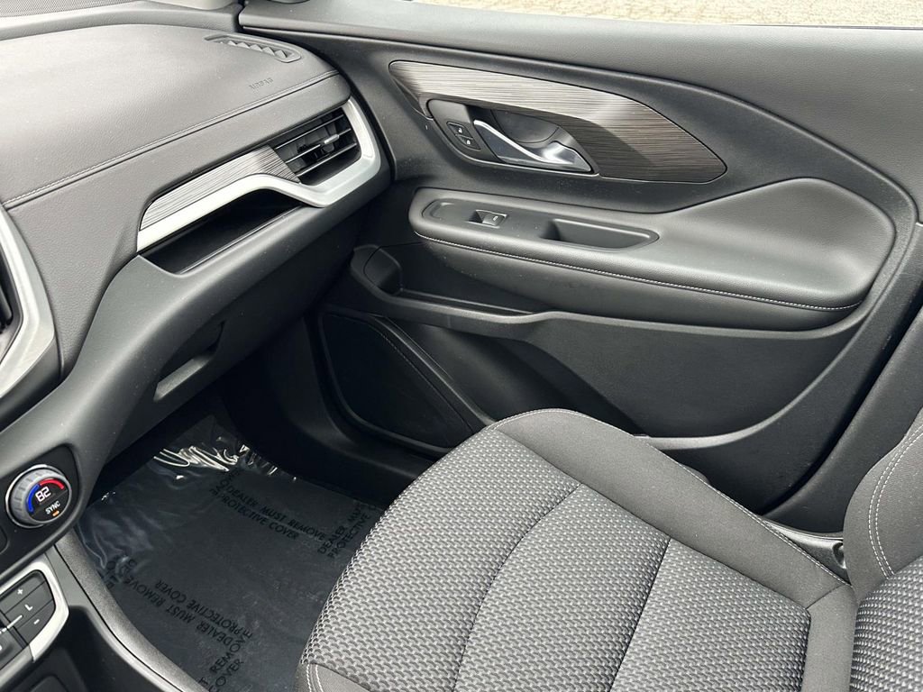 Certified 2023 GMC Terrain SLE w/ Driver Convenience Package image 33