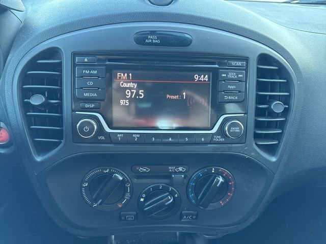 Used 2016 Nissan Juke S image 11