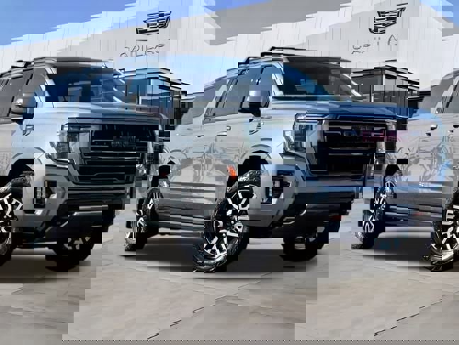 Used 2021 GMC Yukon XL AT4 w/ AT4 Premium Package image 2