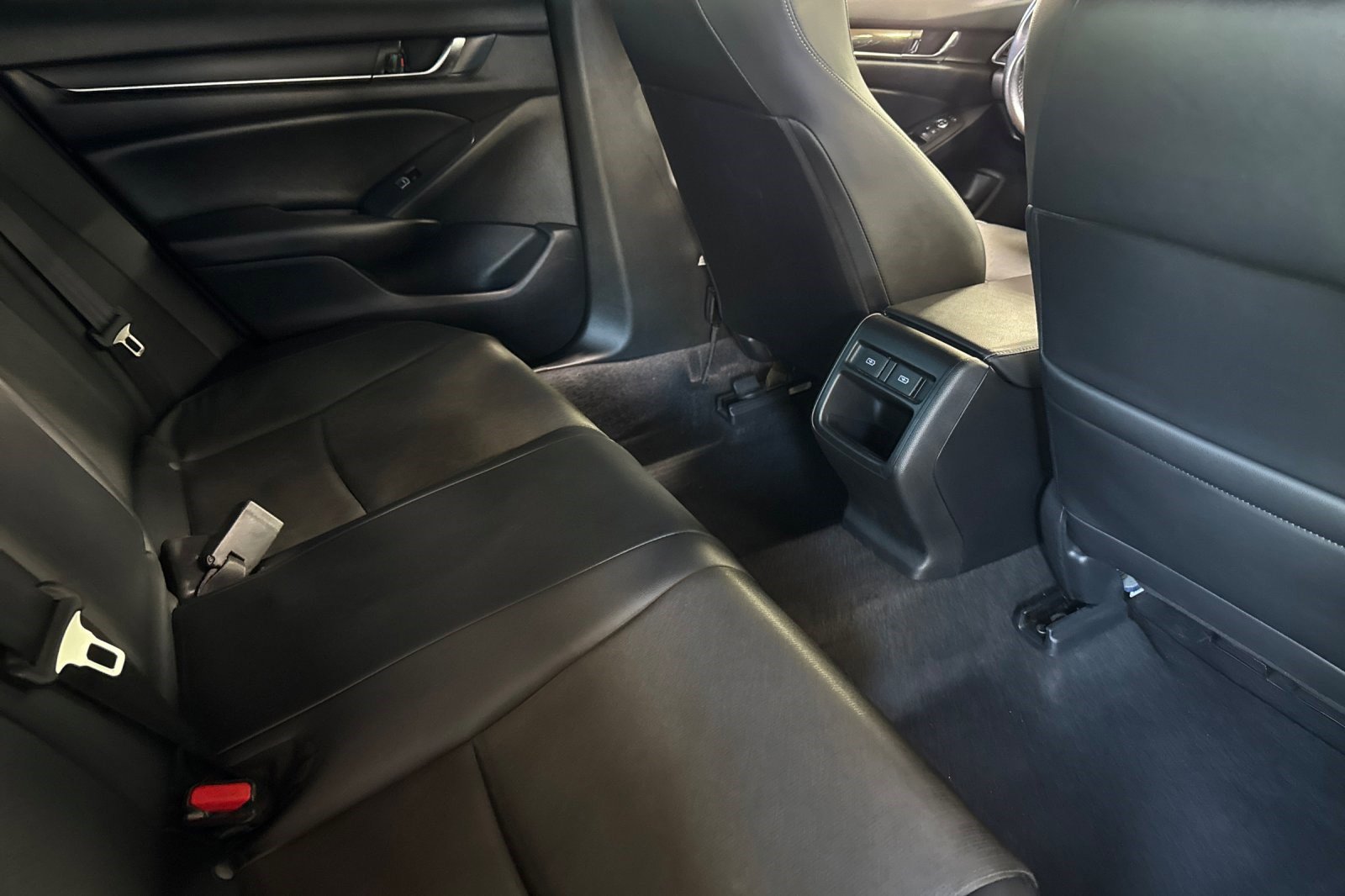 Used 2022 Honda Accord Sport image 30