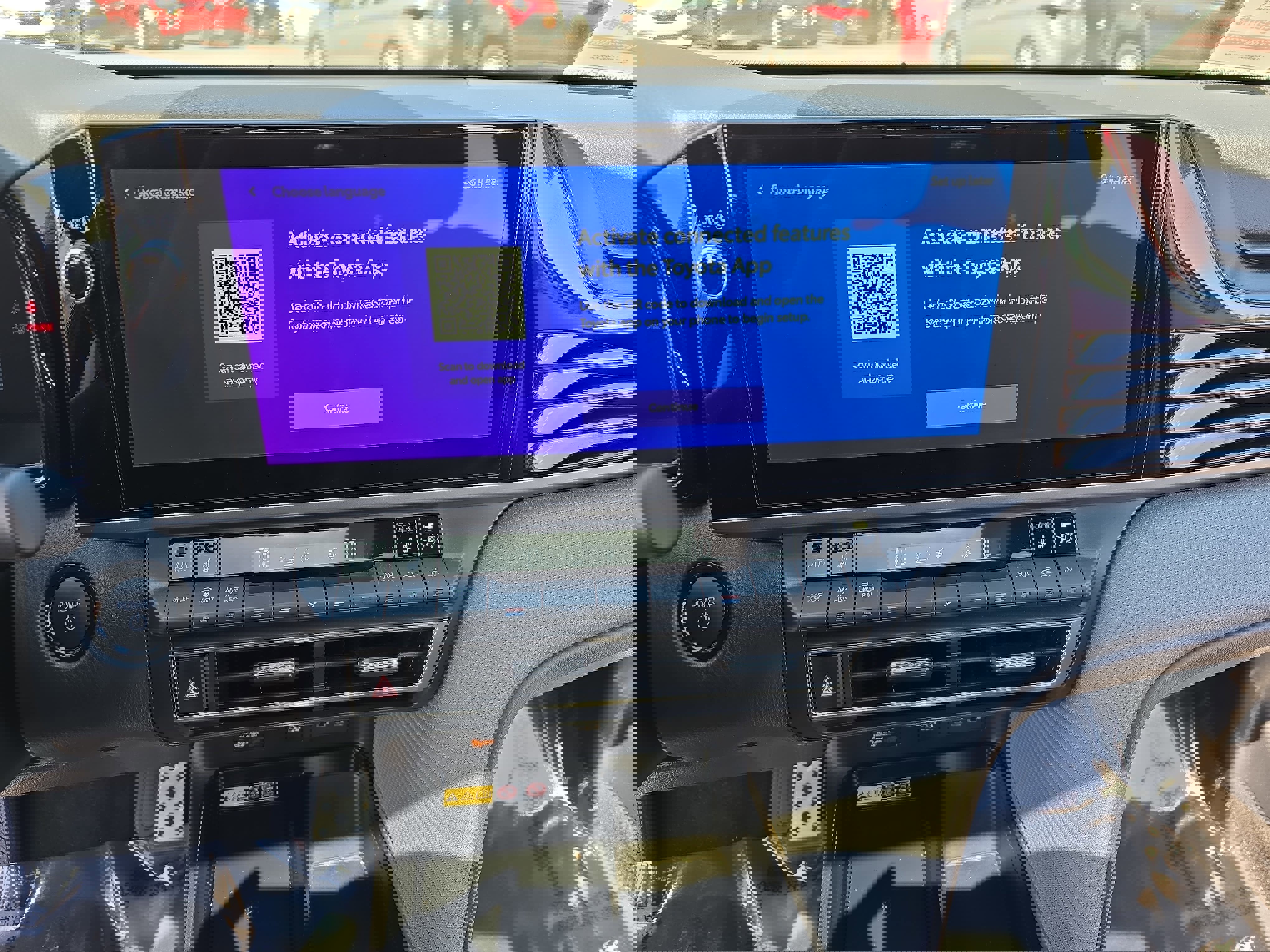 Used 2025 Toyota Camry SE w/ Multimedia Upgrade Package image 20