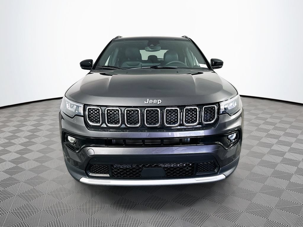 Certified 2024 Jeep Compass Limited AWD/4WD image 4
