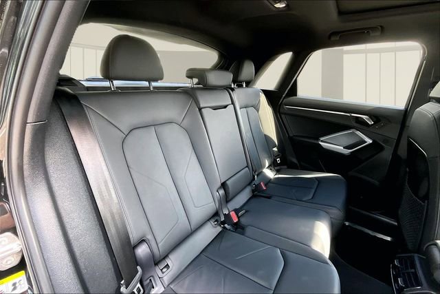 Used 2025 Audi Q3 2.0T Premium w/ Convenience Package image 25