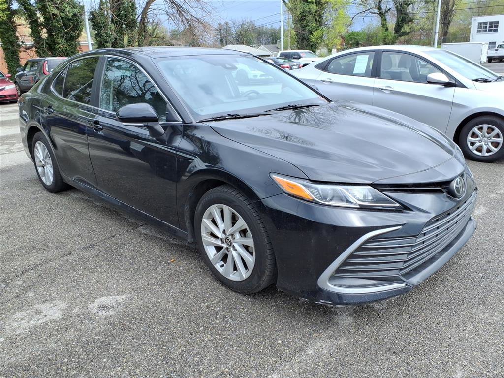 Used 2021 Toyota Camry LE w/ Convenience Package image 1