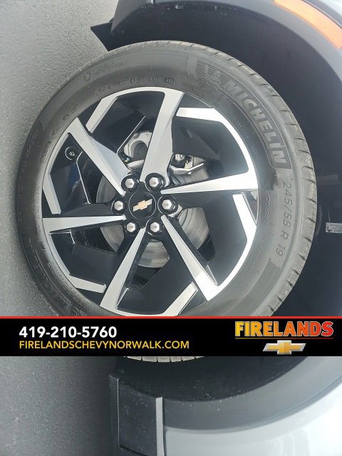 New 2026 Chevrolet Equinox EV LT image 9