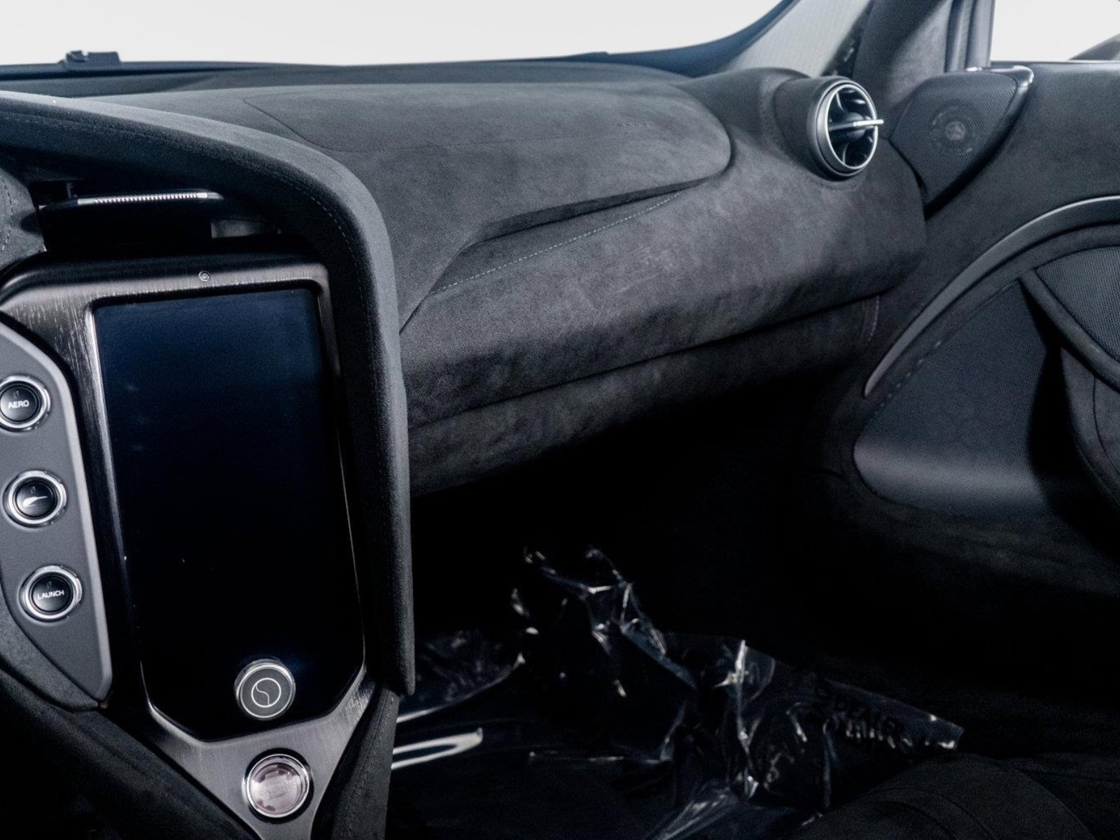 Used 2024 McLaren 750S Spider image 37