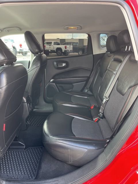 Used 2019 Jeep Compass Trailhawk image 30