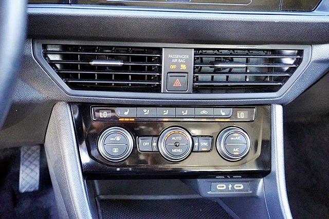 Used 2024 Volkswagen Jetta SE image 26
