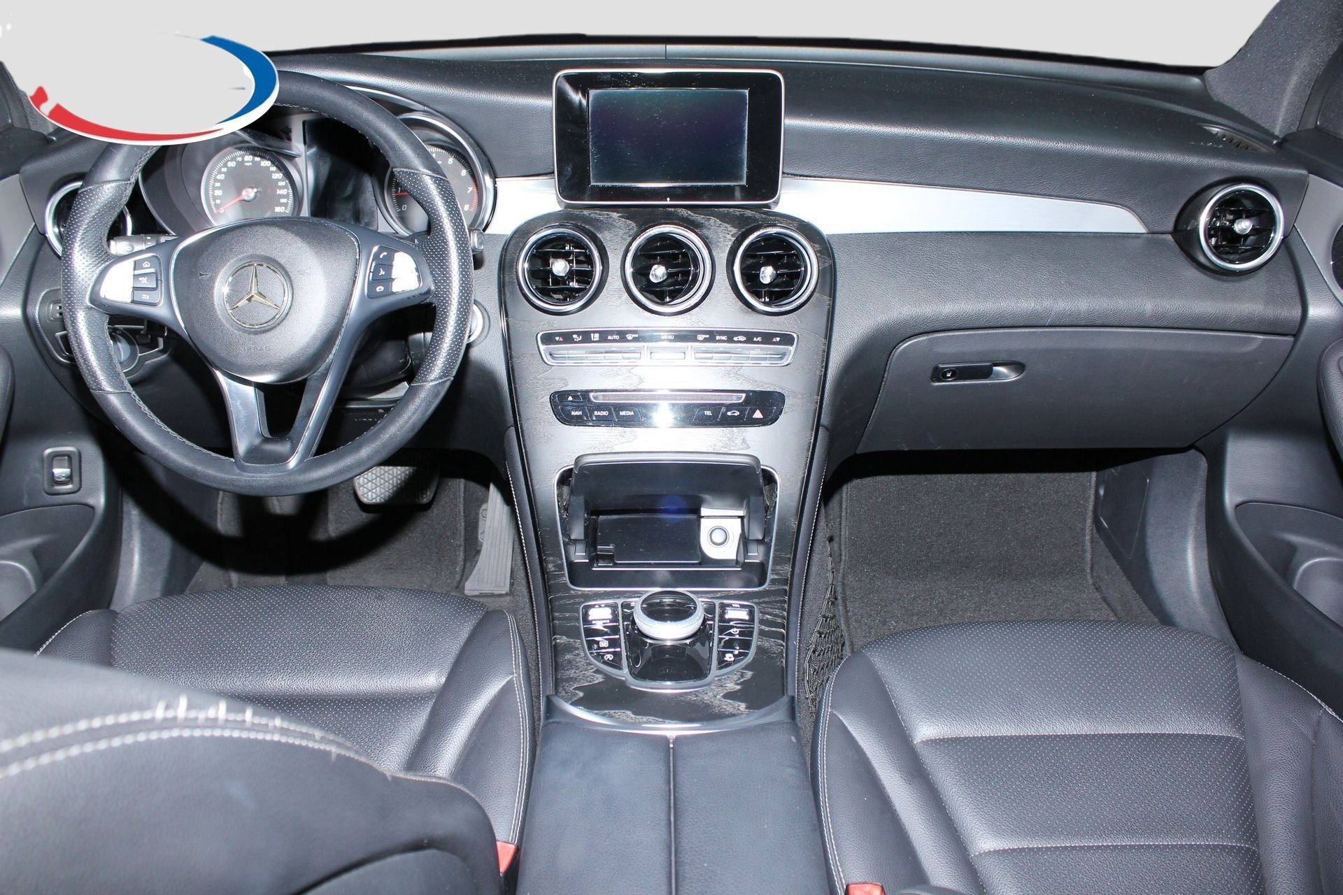 Used 2019 Mercedes-Benz GLC 300 image 17