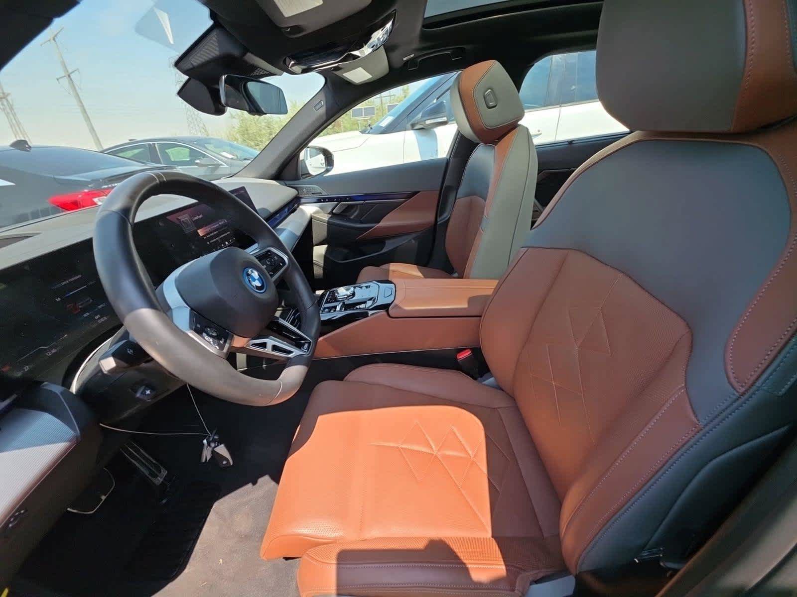 Used 2025 BMW i5 xDrive40 w/ Executive Package AWD/4WD image 9